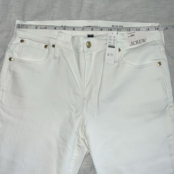 J. Crew Petite mid-rise kickout jean straight white Size 30P - Picture 5 of 12